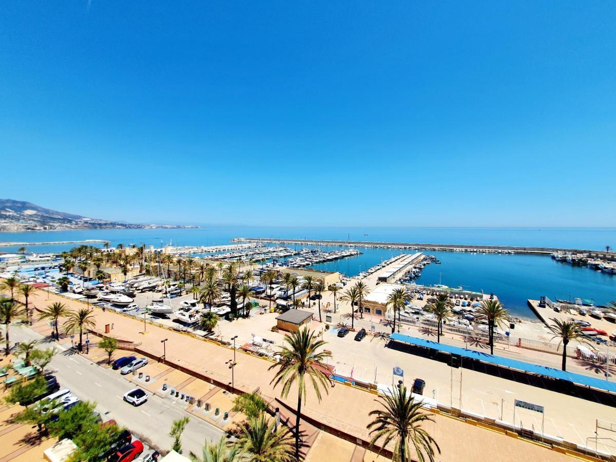 Marina Tower Apartment Фуeнхирола Екстериор снимка